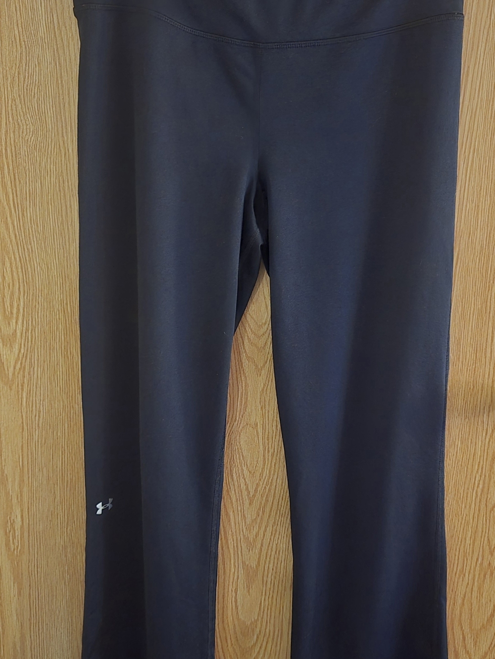 Under Armour Black Athletic Bootcut Pants - Size Medium